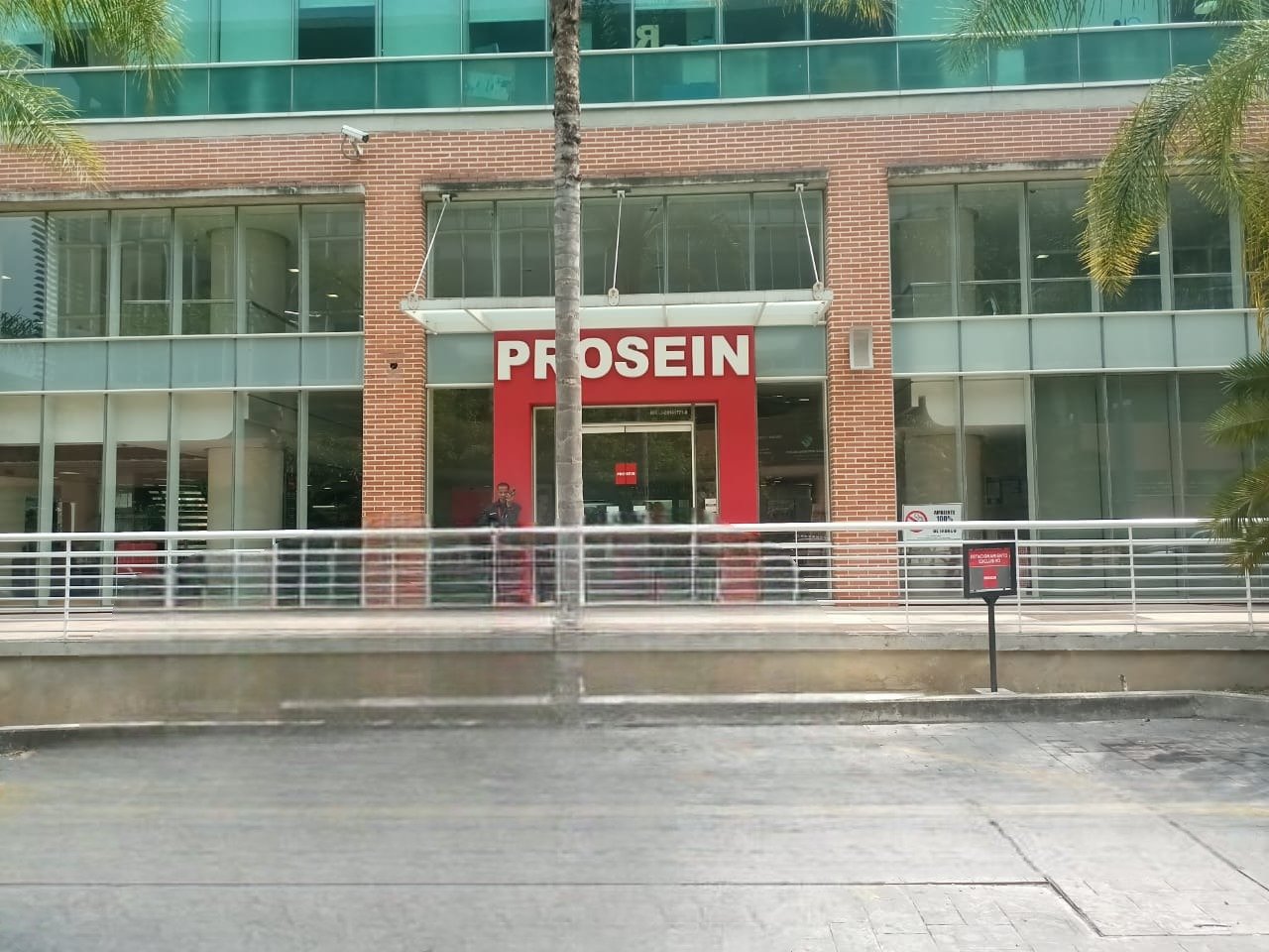 Fachada de Prosein Boleita